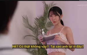Thằng em “cứng” trước cặp mông bốc lửa của chị họ sống chung