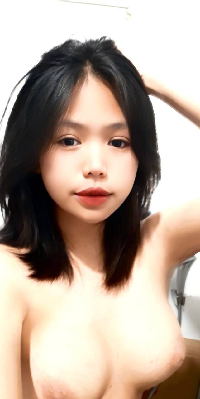 em cân tất